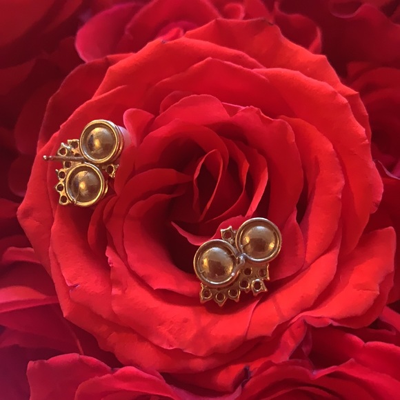 Say it in Diamonds and Pearls - Picture 3 of 8